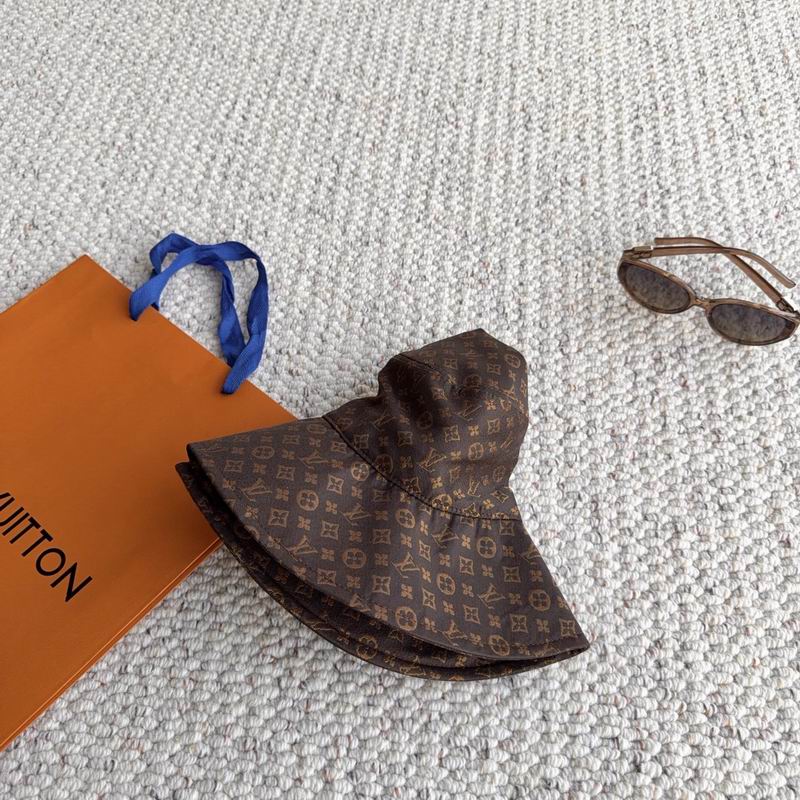 LV Hat dx54